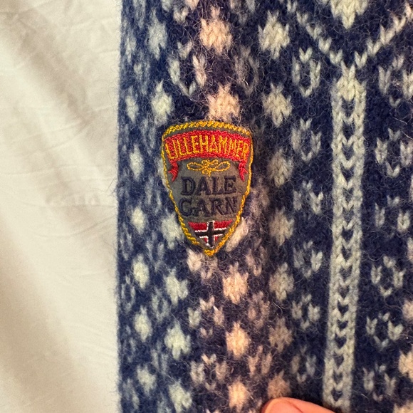 Vintage Dale of Norway Wool Sweater Unisex. Est. L - Picture 3 of 3